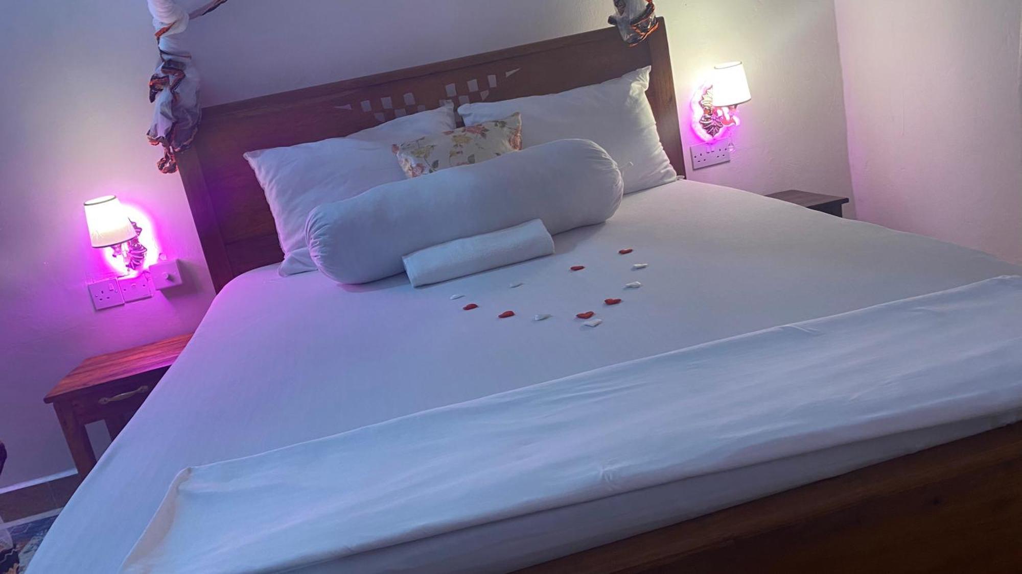 Stay Home Zanzibar B&B ザンジバルシティ エクステリア 写真