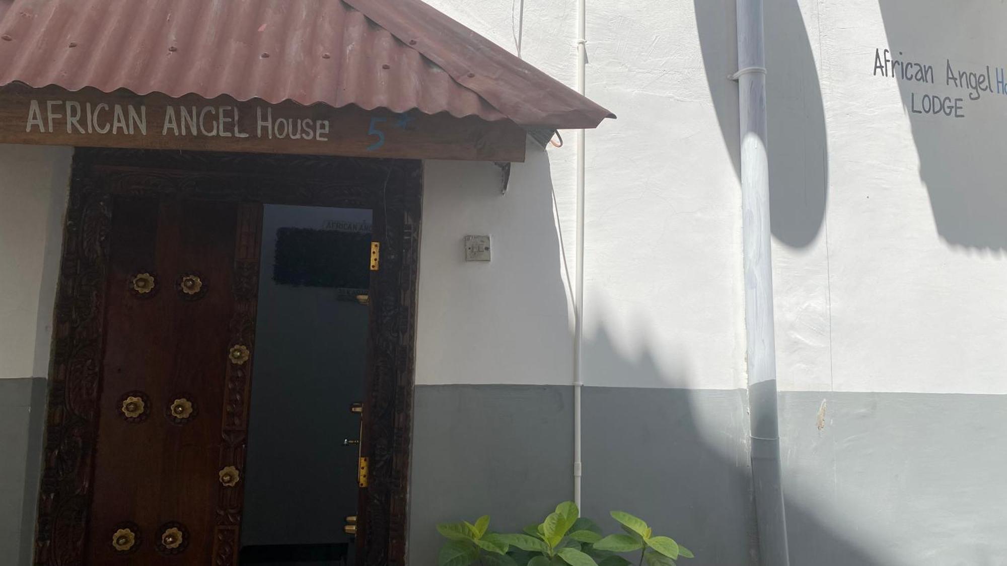 Stay Home Zanzibar B&B ザンジバルシティ エクステリア 写真
